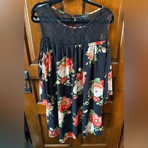 Heart Soul Cold Shoulder Top 2X Plus Size Black Lace Red Floral Blouse EUC